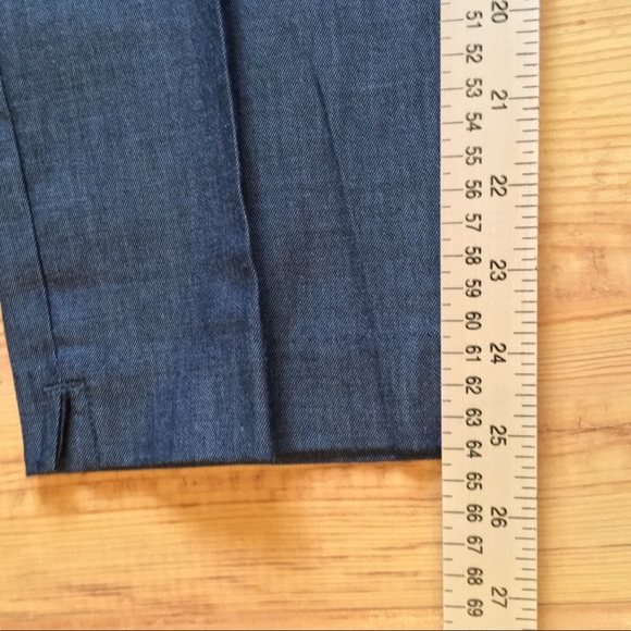 Ann Taylor Signature Crop Trouser - Picture 6 of 8